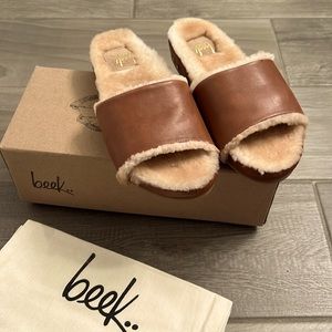 NWT Beek Gallito mas shearling slide